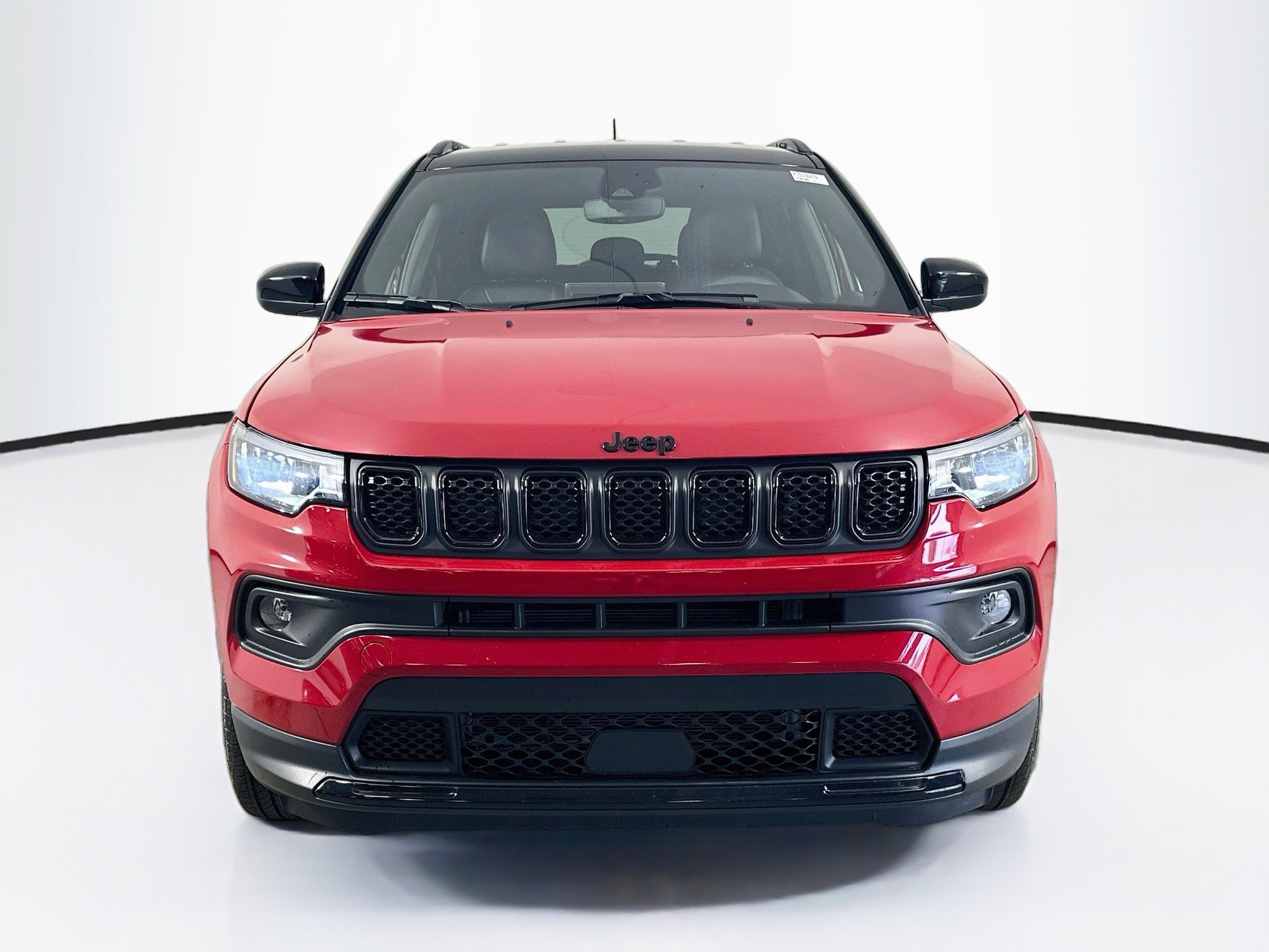 Used 2023 Jeep Compass Latitude AWD/4WD image 2