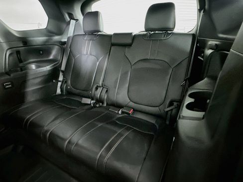 Used 2025 Honda Pilot TrailSport image 29