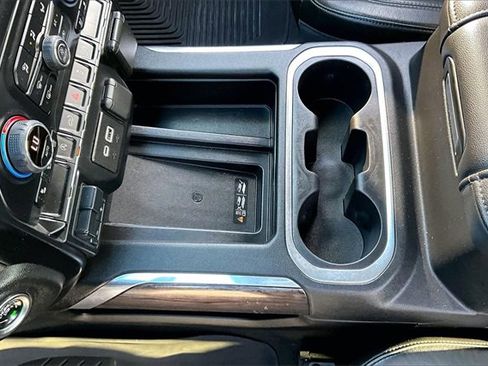 Used 2020 Chevrolet Silverado 1500 LTZ w/ LTZ Convenience Package image 19