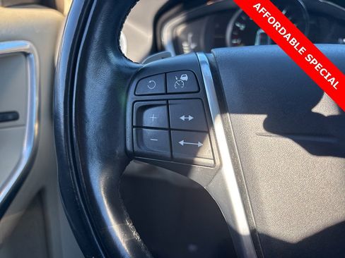 Used 2014 Volvo XC60 T6 image 21