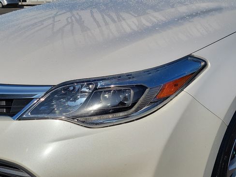 Used 2015 Toyota Avalon Limited FWD image 10
