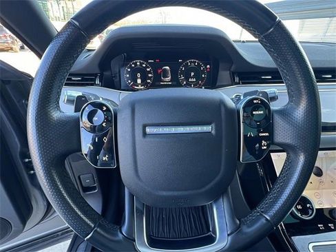 Used 2020 Land Rover Range Rover Evoque R-Dynamic SE image 18
