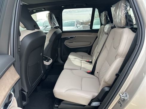 New 2026 Volvo XC90 B6 Plus w/ Protection Package Premier AWD/4WD image 12