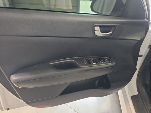 Used 2019 Kia Optima LX image 19