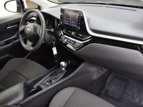 Used 2021 Toyota C-HR LE image 14
