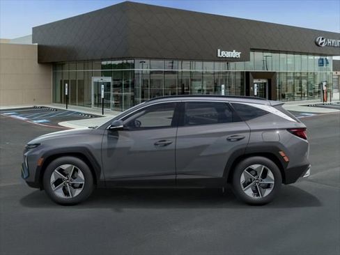 Used 2025 Hyundai Tucson SEL image 3