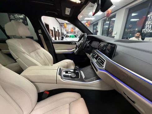 Used 2021 BMW X5 xDrive40i w/ M Sport Package image 63