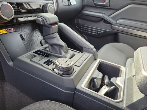 New 2026 Toyota 4Runner 4WD image 9