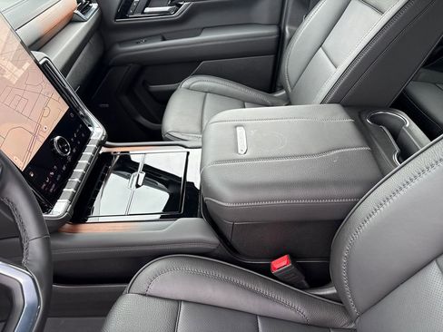 New 2026 GMC Yukon XL Denali w/ Sun & Power Step Package image 42