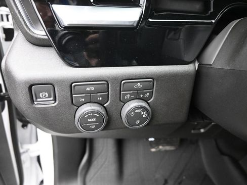 New 2026 Chevrolet Silverado 1500 LT w/ All Star Edition Plus image 17