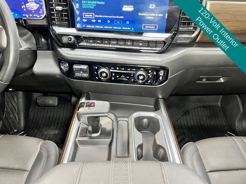 Used 2026 Chevrolet Silverado 1500 High Country w/ High Country Premium Package AWD/4WD image 15