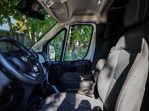 Used 2023 RAM ProMaster 2500 image 9