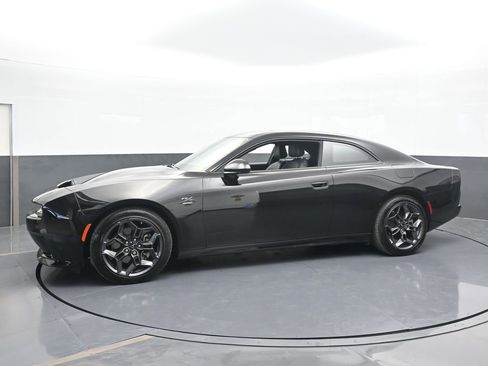 Used 2025 Dodge Charger R/T w/ Quick Order Package 25M R/T image 2