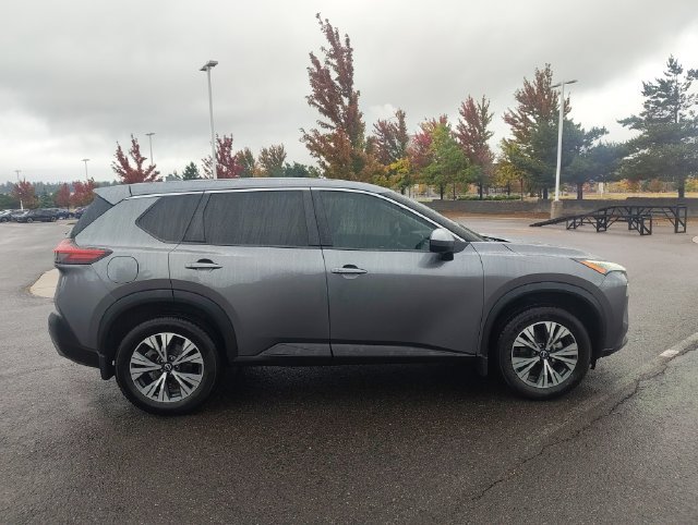 Used 2023 Nissan Rogue SV AWD/4WD image 2