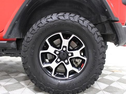 Used 2021 Jeep Wrangler Unlimited Rubicon w/ Cold Weather Group AWD/4WD image 44