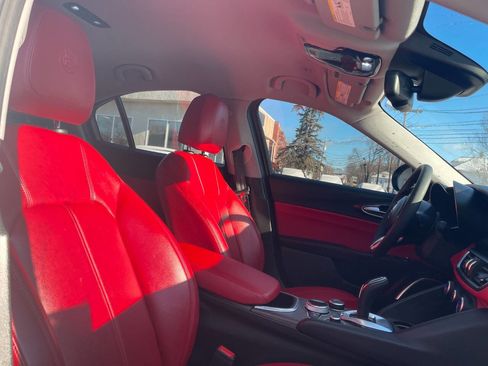 Used 2020 Alfa Romeo Giulia Ti image 27