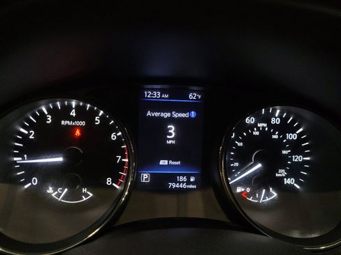 Used 2019 Nissan Rogue SV AWD/4WD image 23