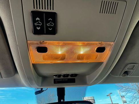 Used 2007 Chevrolet Avalanche LT image 22