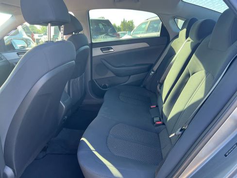 Used 2019 Hyundai Sonata SE FWD image 14