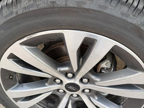 Used 2021 Ford Expedition Platinum image 13