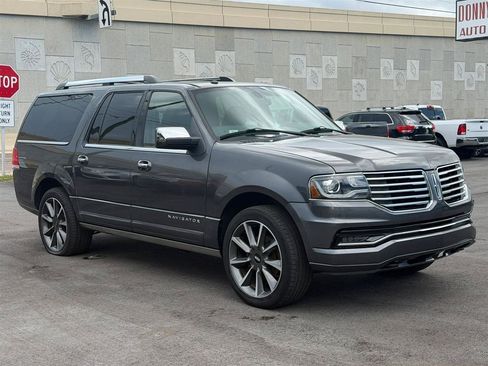 Used 2016 Lincoln Navigator L Reserve AWD/4WD image 8