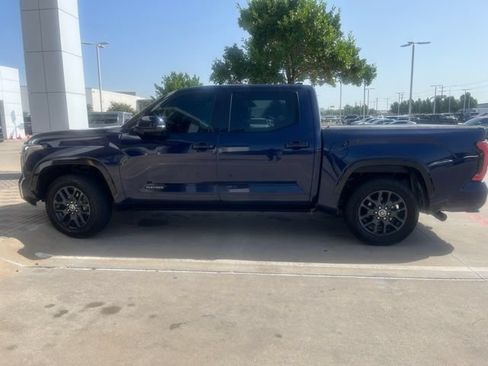 Used 2022 Toyota Tundra Platinum w/ Advanced Package AWD/4WD image 9