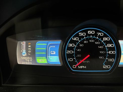 Used 2010 Ford Fusion Hybrid FWD image 14