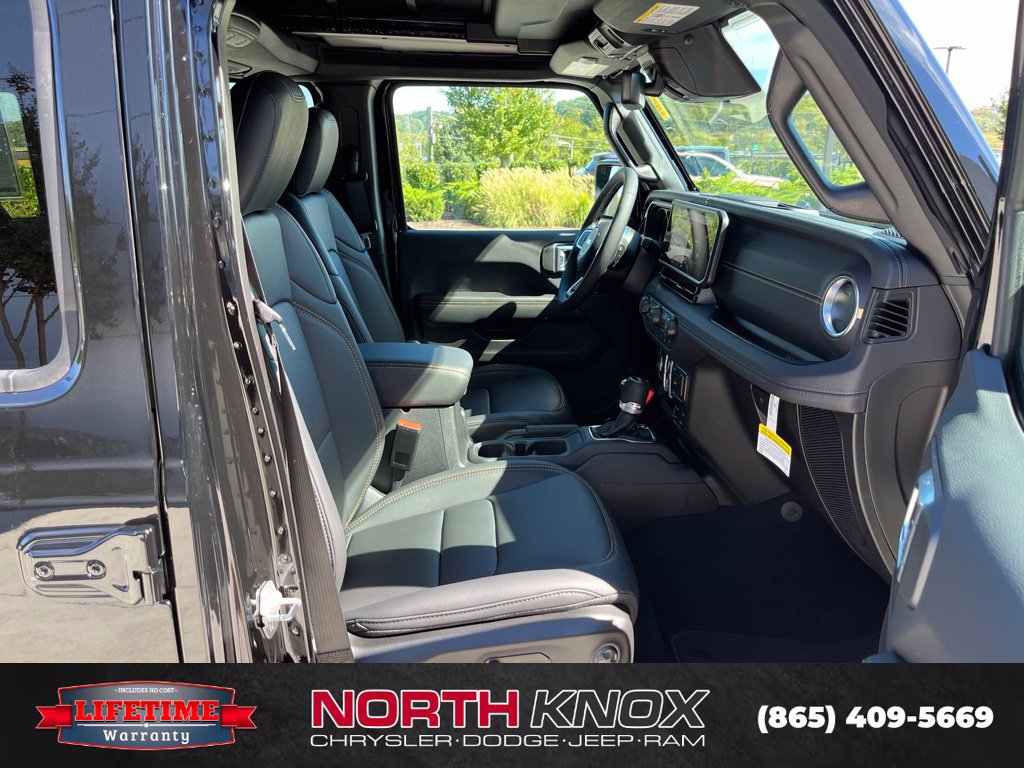 New 2027 Jeep Wrangler Unlimited Sahara AWD/4WD image 26