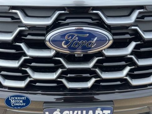 New 2026 Ford Explorer Platinum RWD image 9
