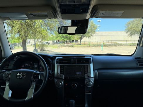 Used 2024 Toyota 4Runner SR5 image 33