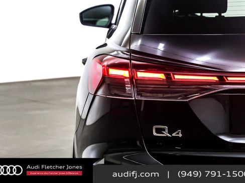 Used 2023 Audi Q4 e-tron Premium Plus w/ Premium Plus image 15