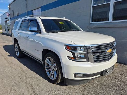 Used 2019 Chevrolet Tahoe Premier w/ Premier Plus Edition AWD/4WD image 3