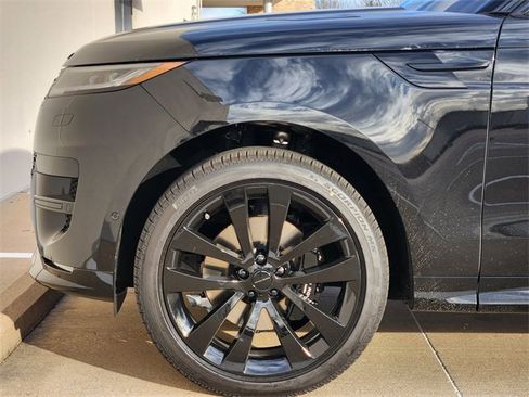 New 2026 Land Rover Range Rover Sport Dynamic SE image 6