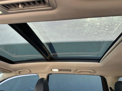 Used 2021 Subaru Ascent Limited w/ Technology Package image 13