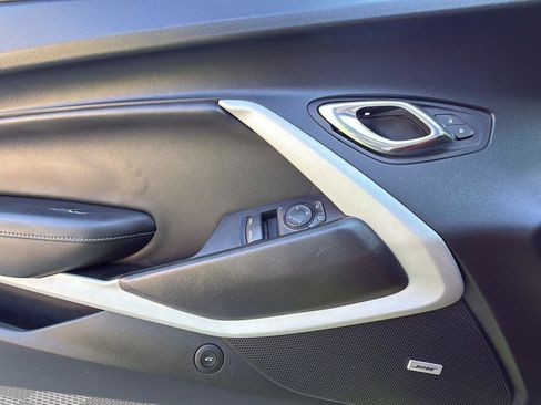 Used 2021 Chevrolet Camaro LT w/ RS Package image 15