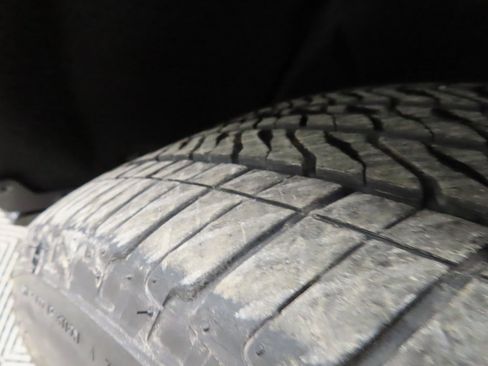 Used 2024 GMC Yukon Denali w/ Denali Reserve Package image 7