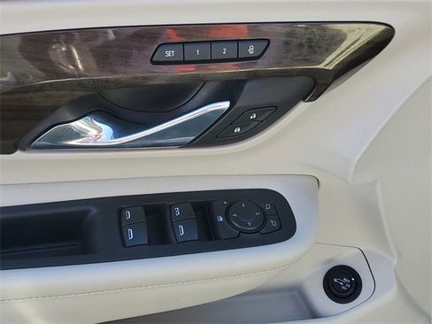 Used 2020 GMC Terrain Denali w/ LPO, Floor Liner Package image 17