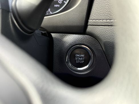 Used 2020 Toyota RAV4 XLE image 4