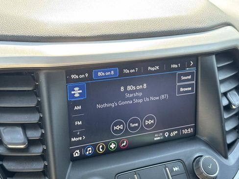 Certified 2023 GMC Acadia SLE w/ Driver Convenience Package image 21