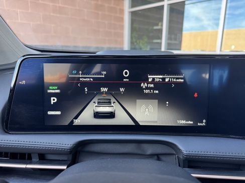 Used 2023 Nissan Ariya FWD image 21