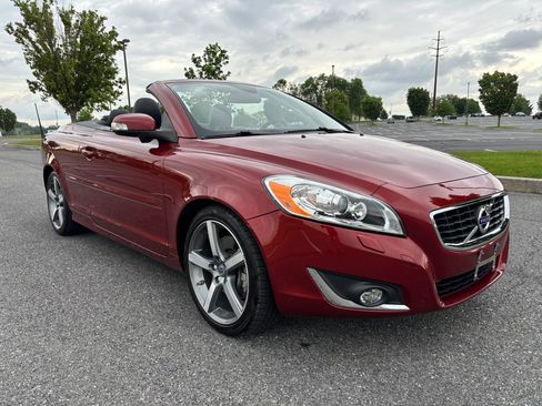Used 2013 Volvo C70 T5 FWD image 4
