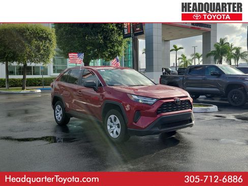 Used 2024 Toyota RAV4 LE FWD image 1