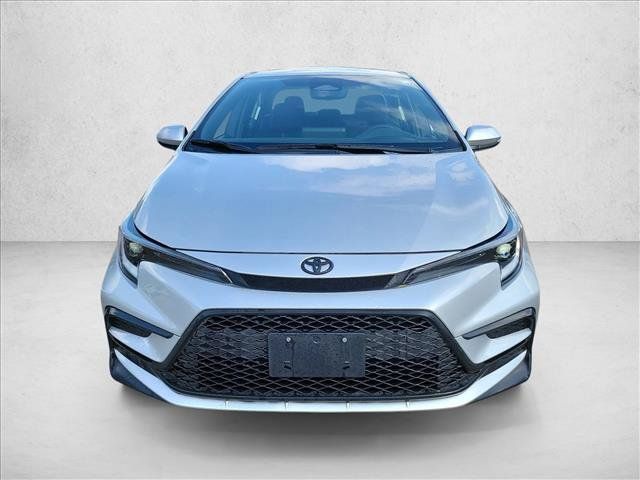 Used 2026 Toyota Corolla SE FWD image 2