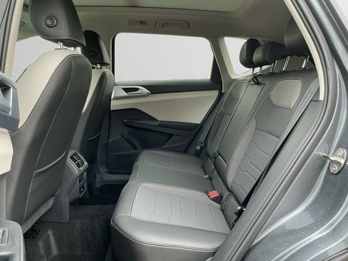 New 2025 Volkswagen Taos SE image 13