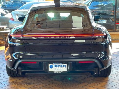 Used 2020 Porsche Taycan Turbo S image 11