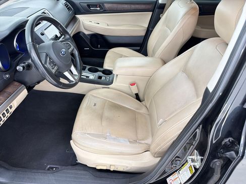 Used 2016 Subaru Outback 2.5i Limited AWD/4WD image 5