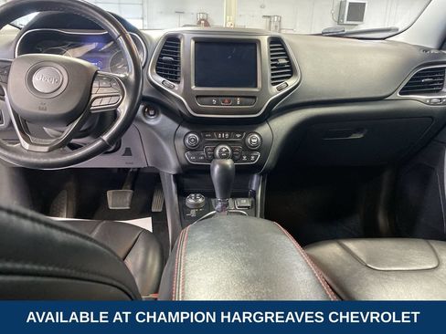 Used 2021 Jeep Cherokee Trailhawk AWD/4WD image 27