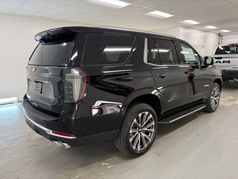 New 2026 Chevrolet Tahoe High Country w/ Sun And Tow Package image 7