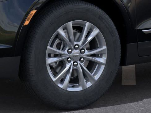 New 2026 Cadillac XT5 Luxury w/ LPO, Floor Liner Package AWD/4WD image 9
