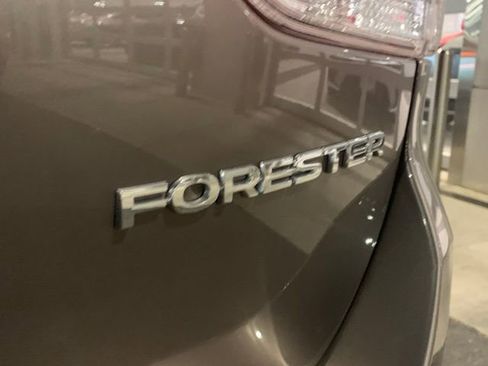Used 2024 Subaru Forester Premium AWD/4WD image 5